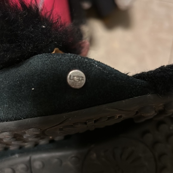 UGG Fuzzalicious Slipper/Flats - Picture 5 of 8